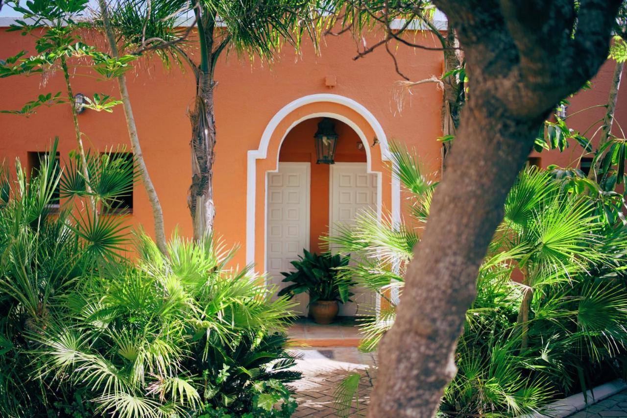 Hotel Madreselva - Grupo Califa Los Canos De Meca Exterior photo
